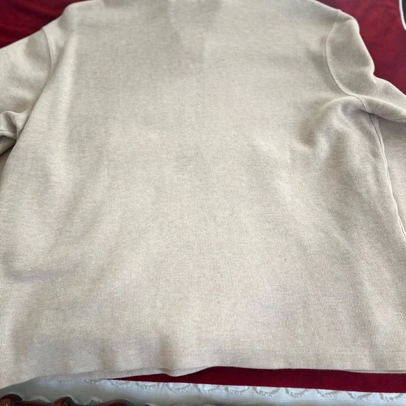 Pullover zip up neck. - Picture 2 of 5